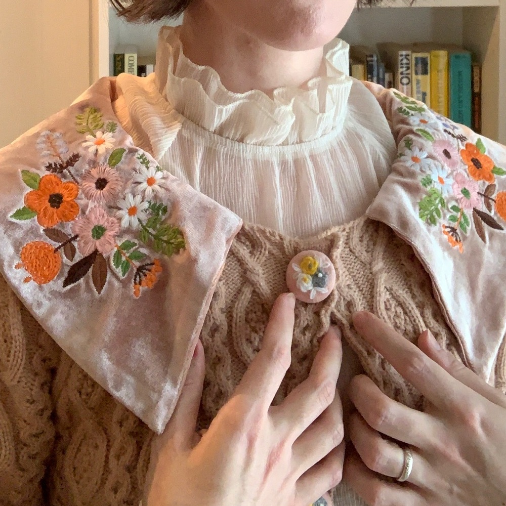 Long knit dusty pink sweater floral embroidery